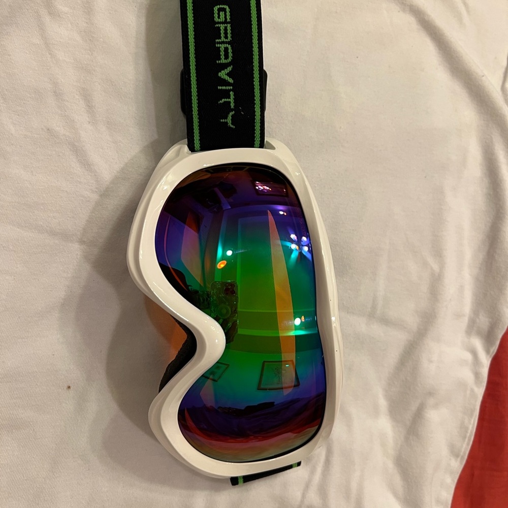 Extreme Gravity Ski & Snow Sport Goggles - Picture 5 of 5